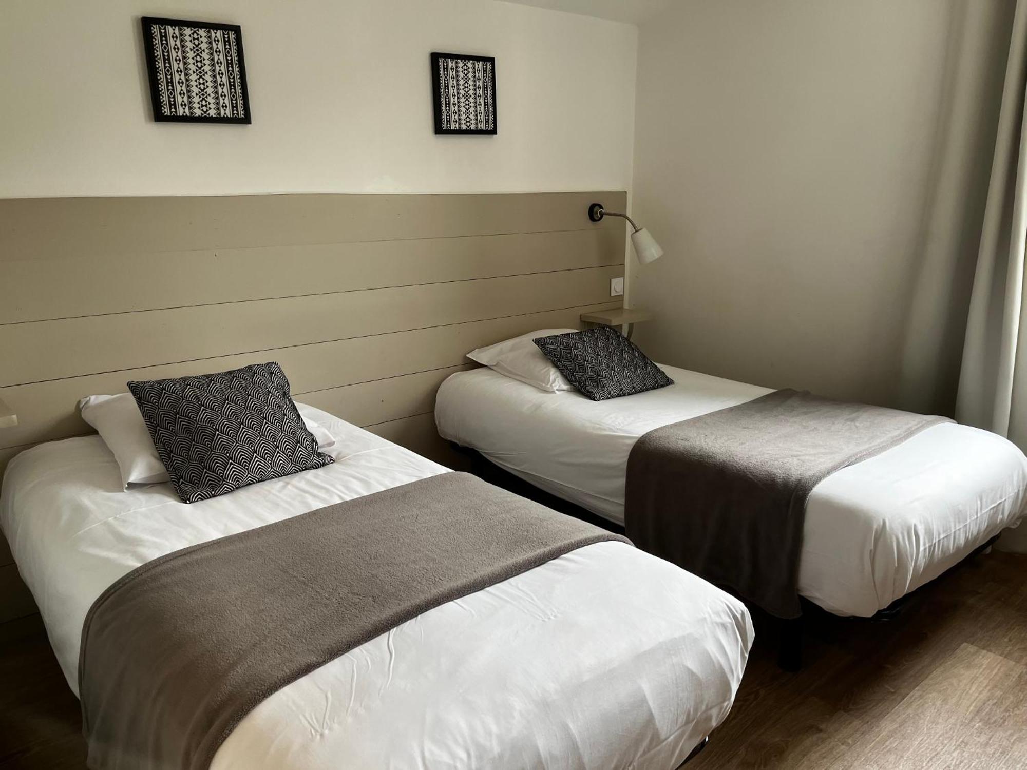 Hotel Cote Et Lac بيسكاروس المظهر الخارجي الصورة