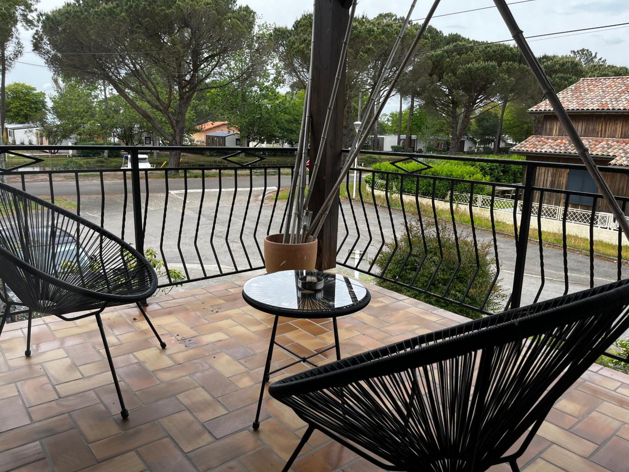 Hotel Cote Et Lac بيسكاروس المظهر الخارجي الصورة